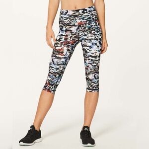 EUC Lululemon | Wunder Under Hi-Rise 1/2 Tight Full-On Luxtreme  Size 10